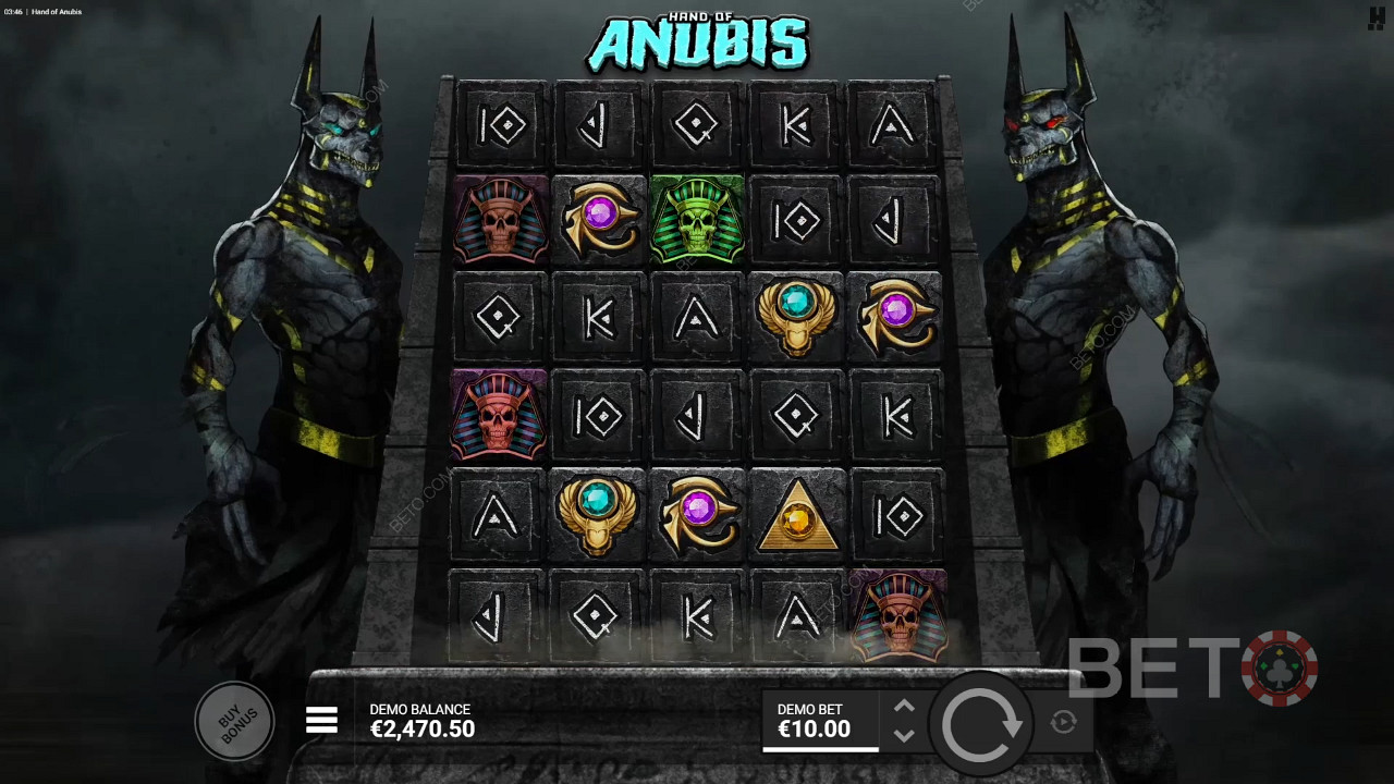 Den större layouten hjälper dig att få fler vinster i Hand of Anubis online slot