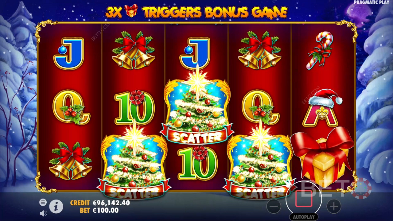 3 julgran Scatter-symboler aktiverar gratissnurr-bonusen