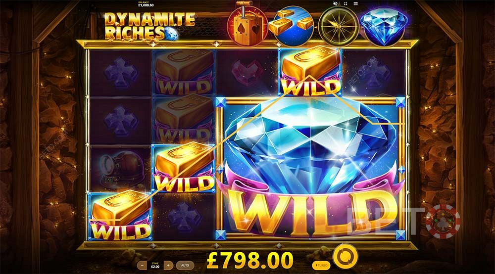 Gold bar wilds och Expanding wilds kan ersätta vanliga symboler för att ge dig enorma vinster i Dynamite Riches.