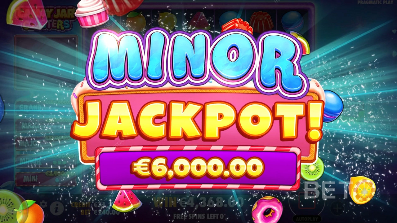 Vinn 10 000 gånger din insats i spelautomaten Candy Jar Clusters!