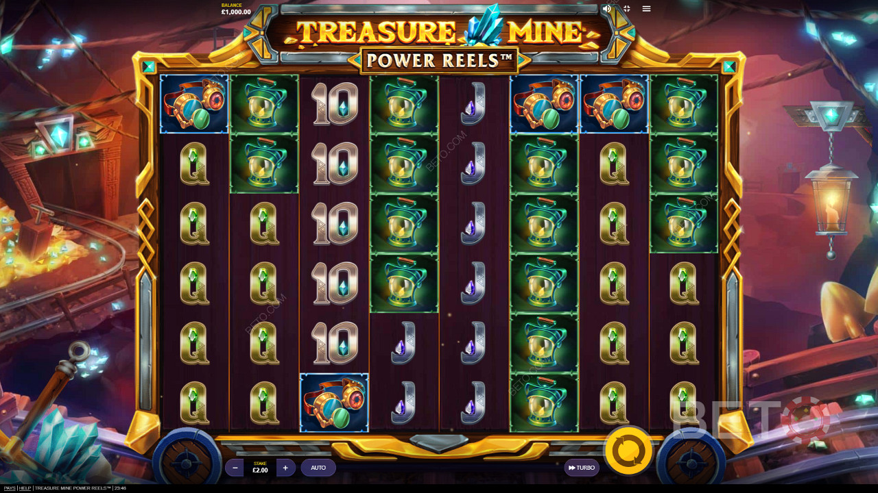 Njut av det fantastiska temat och den fantastiska grafiken i Treasure Mine Power Reels online slot.