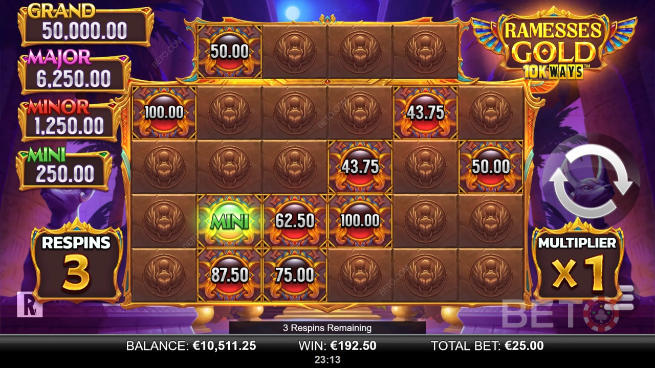Vinn 9,065 gånger din insats i Ramesses Gold 10K Ways Slot Machine!